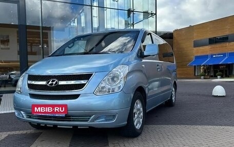 Hyundai Grand Starex Grand Starex I рестайлинг 2, 2011 год, 999 000 рублей, 3 фотография