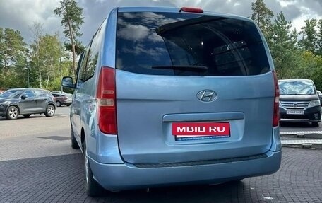 Hyundai Grand Starex Grand Starex I рестайлинг 2, 2011 год, 999 000 рублей, 6 фотография