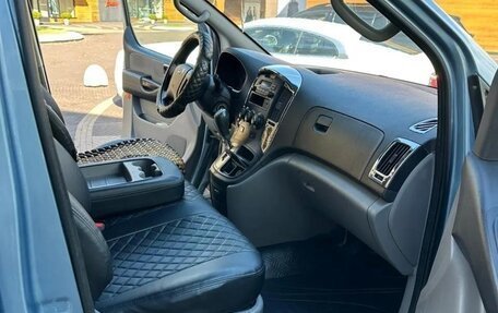 Hyundai Grand Starex Grand Starex I рестайлинг 2, 2011 год, 999 000 рублей, 20 фотография