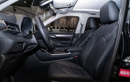 Toyota Highlander, 2026 год, 5 690 000 рублей, 18 фотография