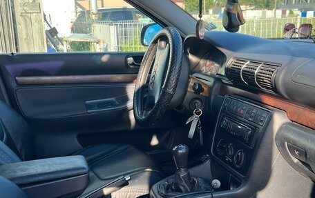 Audi A4, 1997 год, 525 000 рублей, 5 фотография