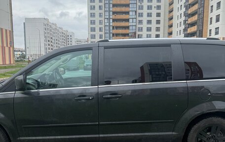Dodge Caravan V, 2011 год, 1 000 000 рублей, 4 фотография
