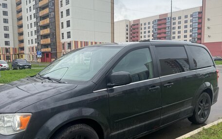 Dodge Caravan V, 2011 год, 1 000 000 рублей, 3 фотография
