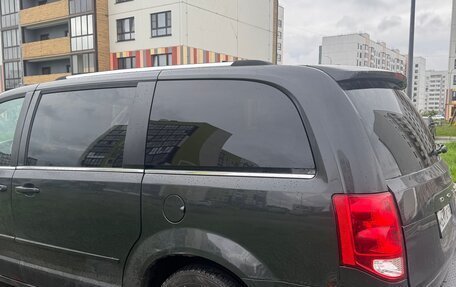 Dodge Caravan V, 2011 год, 1 000 000 рублей, 5 фотография