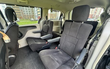 Dodge Caravan V, 2011 год, 1 000 000 рублей, 21 фотография
