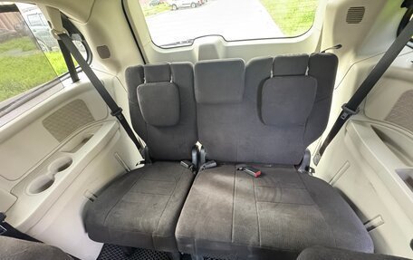 Dodge Caravan V, 2011 год, 1 000 000 рублей, 22 фотография