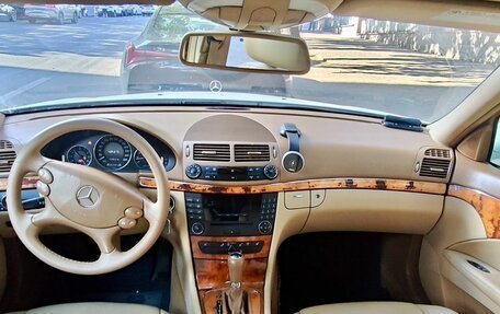 Mercedes-Benz E-Класс, 2008 год, 1 000 000 рублей, 10 фотография