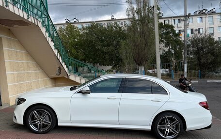 Mercedes-Benz E-Класс, 2020 год, 3 850 000 рублей, 3 фотография