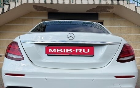 Mercedes-Benz E-Класс, 2020 год, 3 850 000 рублей, 2 фотография