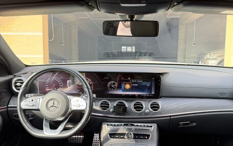 Mercedes-Benz E-Класс, 2020 год, 3 850 000 рублей, 14 фотография