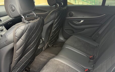 Mercedes-Benz E-Класс, 2020 год, 3 850 000 рублей, 13 фотография