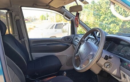 Mitsubishi Delica IV, 1997 год, 600 000 рублей, 3 фотография