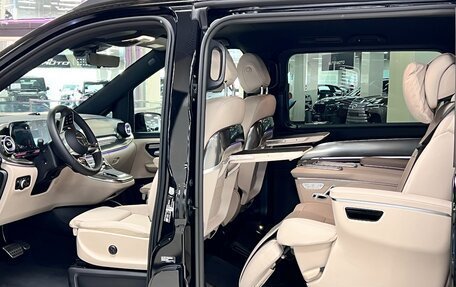 Mercedes-Benz V-Класс, 2026 год, 14 500 000 рублей, 34 фотография