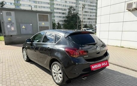 Opel Astra J, 2011 год, 635 000 рублей, 8 фотография