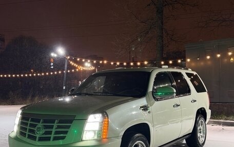 Cadillac Escalade III, 2010 год, 1 550 000 рублей, 25 фотография