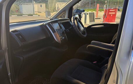 Nissan Serena III, 2008 год, 900 000 рублей, 7 фотография