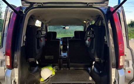 Nissan Serena III, 2008 год, 900 000 рублей, 10 фотография