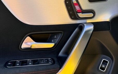 Mercedes-Benz CLA, 2021 год, 3 750 000 рублей, 10 фотография