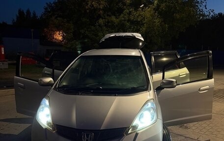 Honda Fit III, 2012 год, 765 000 рублей, 15 фотография