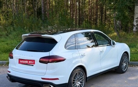 Porsche Cayenne III, 2015 год, 2 730 000 рублей, 6 фотография