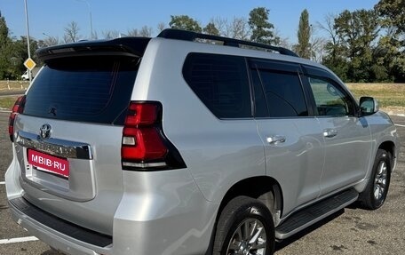 Toyota Land Cruiser Prado 150 рестайлинг 2, 2018 год, 4 400 000 рублей, 7 фотография