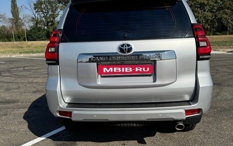 Toyota Land Cruiser Prado 150 рестайлинг 2, 2018 год, 4 400 000 рублей, 6 фотография