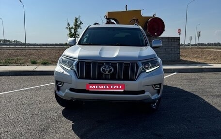 Toyota Land Cruiser Prado 150 рестайлинг 2, 2018 год, 4 400 000 рублей, 2 фотография