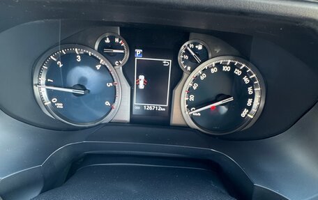 Toyota Land Cruiser Prado 150 рестайлинг 2, 2018 год, 4 400 000 рублей, 15 фотография