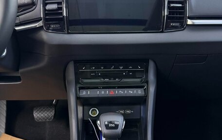Skoda Karoq I, 2022 год, 1 610 000 рублей, 10 фотография