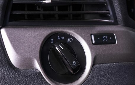 Volkswagen Passat B8 рестайлинг, 2021 год, 2 450 000 рублей, 13 фотография