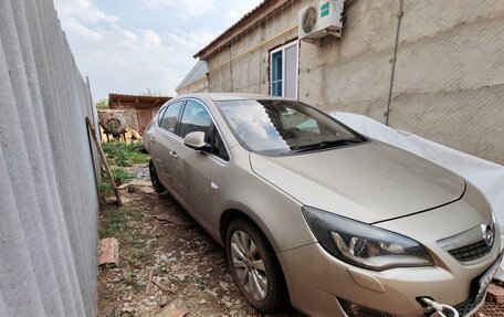 Opel Astra J, 2012 год, 265 000 рублей, 2 фотография