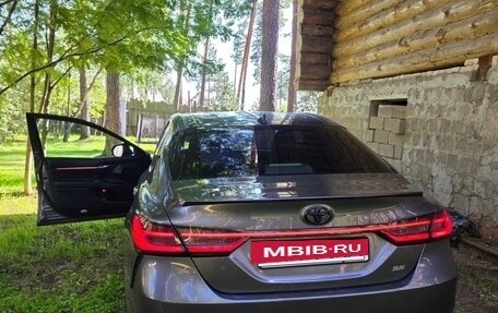Toyota Camry, 2018 год, 2 700 000 рублей, 3 фотография