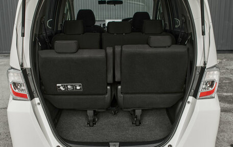 Honda Freed I, 2011 год, 1 050 000 рублей, 8 фотография