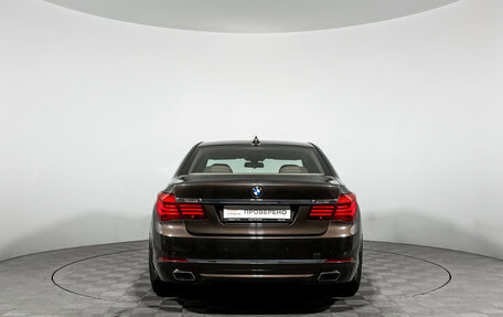 BMW 7 серия, 2014 год, 2 350 000 рублей, 6 фотография