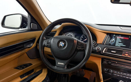BMW 7 серия, 2014 год, 2 350 000 рублей, 17 фотография