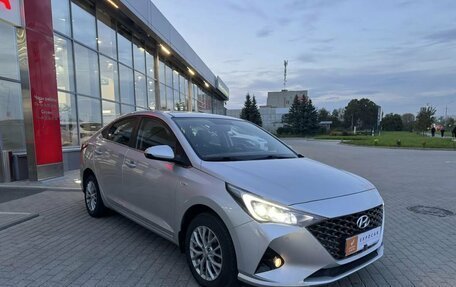 Hyundai Solaris II рестайлинг, 2022 год, 1 904 000 рублей, 3 фотография