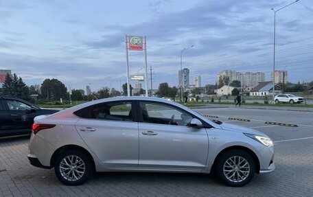 Hyundai Solaris II рестайлинг, 2022 год, 1 904 000 рублей, 5 фотография