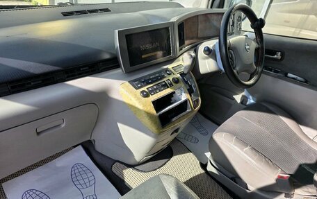 Nissan Elgrand III, 2002 год, 590 000 рублей, 7 фотография