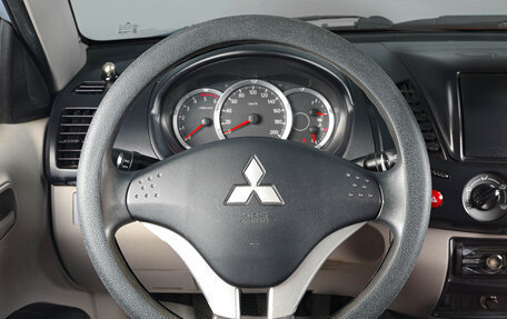 Mitsubishi L200 IV рестайлинг, 2011 год, 1 149 000 рублей, 14 фотография