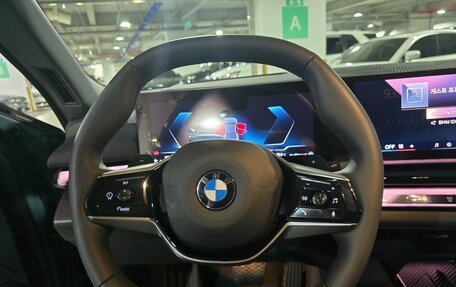 BMW 5 серия, 2025 год, 6 226 000 рублей, 5 фотография