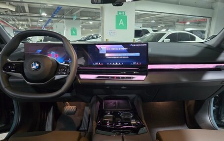 BMW 5 серия, 2025 год, 6 226 000 рублей, 7 фотография