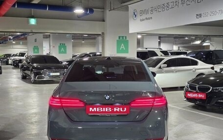 BMW 5 серия, 2025 год, 6 226 000 рублей, 4 фотография