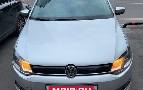 Volkswagen Polo VI (EU Market), 2012 год, 800 000 рублей, 1 фотография