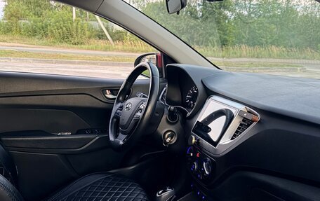 Hyundai Solaris II рестайлинг, 2017 год, 1 090 000 рублей, 10 фотография