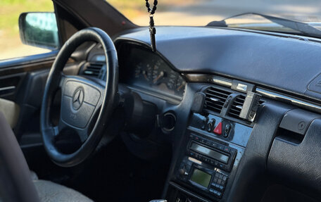 Mercedes-Benz E-Класс, 1997 год, 575 000 рублей, 9 фотография