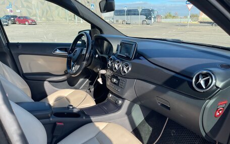 Mercedes-Benz B-Класс, 2012 год, 1 100 000 рублей, 6 фотография