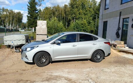Hyundai Solaris II рестайлинг, 2021 год, 1 250 000 рублей, 4 фотография