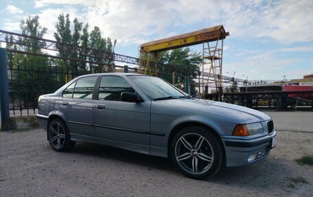 BMW 3 серия, 1993 год, 295 000 рублей, 6 фотография