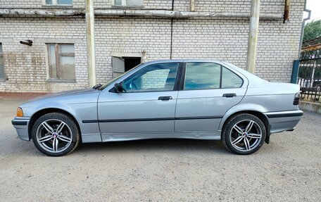 BMW 3 серия, 1993 год, 295 000 рублей, 2 фотография