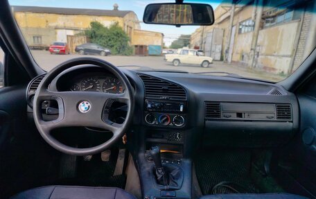 BMW 3 серия, 1993 год, 295 000 рублей, 8 фотография